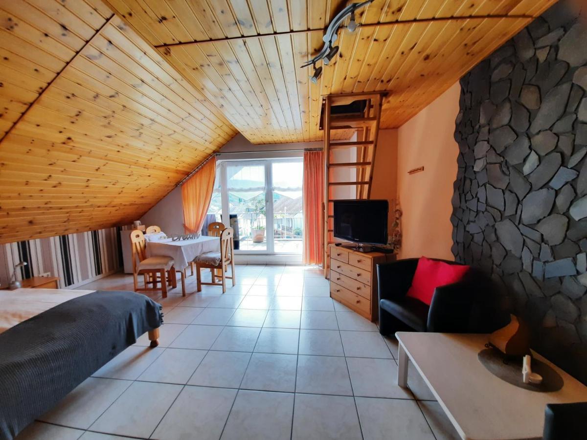 Gaestehaus Moselblick Trittenheim Eksteriør bilde